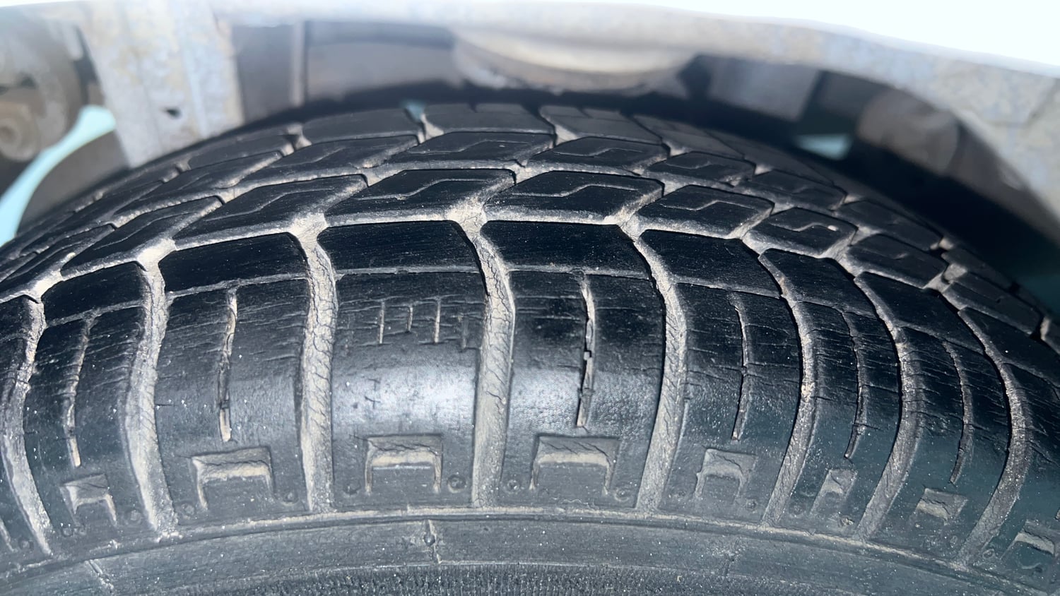 Used 2019 Maruti Suzuki Alto 800 LXI CNG (outside fitted) Cng Manual tyres RIGHT REAR TYRE TREAD VIEW
