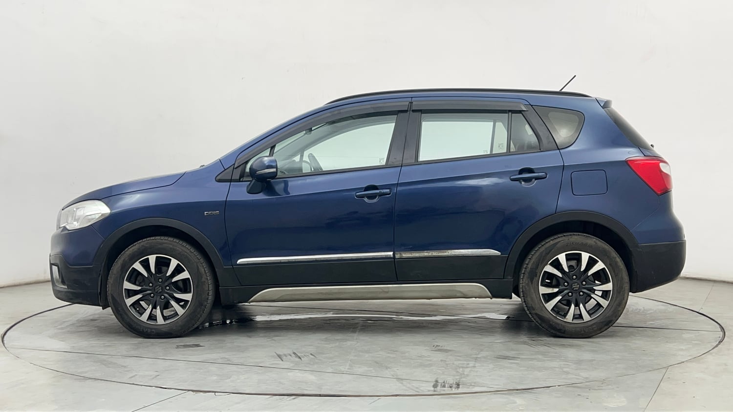 Used 2018 Maruti Suzuki S-Cross Zeta 1.3 Diesel Manual exterior LEFT SIDE VIEW