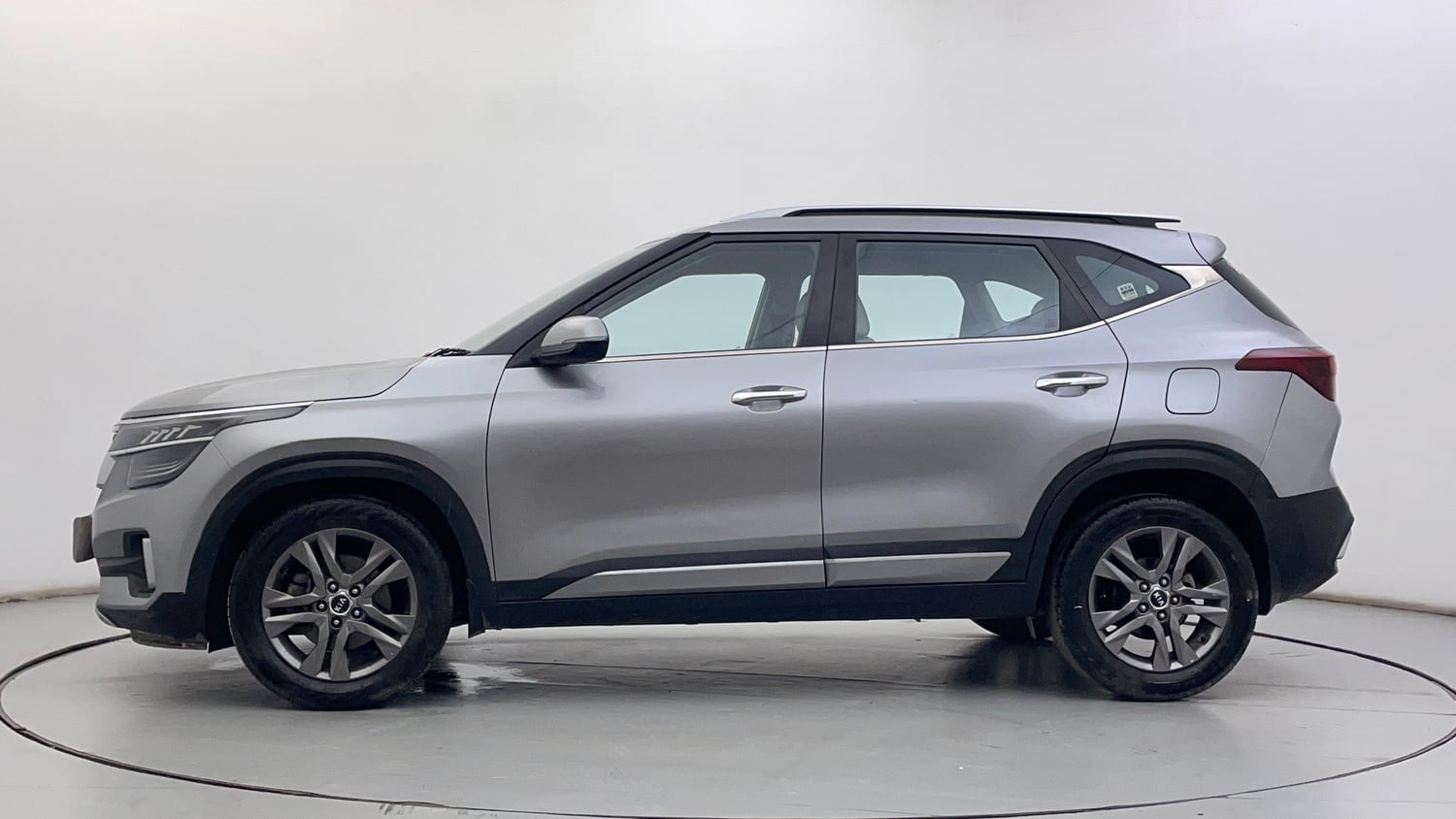 Used 2019 Kia Seltos HTX 1.5 Diesel Diesel Manual exterior LEFT SIDE VIEW