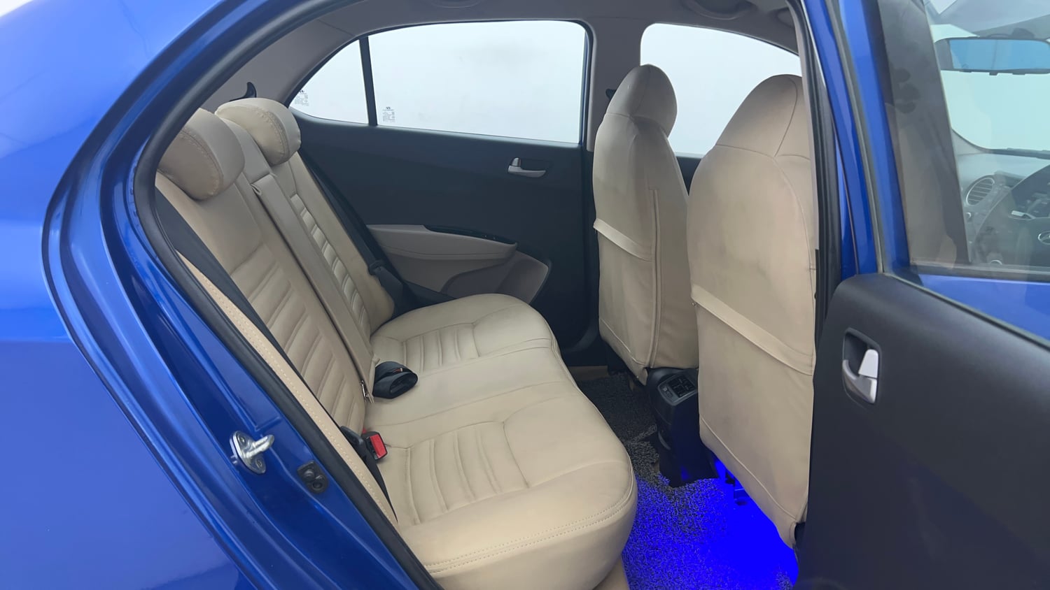Used 2015 Hyundai Xcent S 1.2 (O) Petrol Manual interior RIGHT SIDE REAR DOOR CABIN VIEW