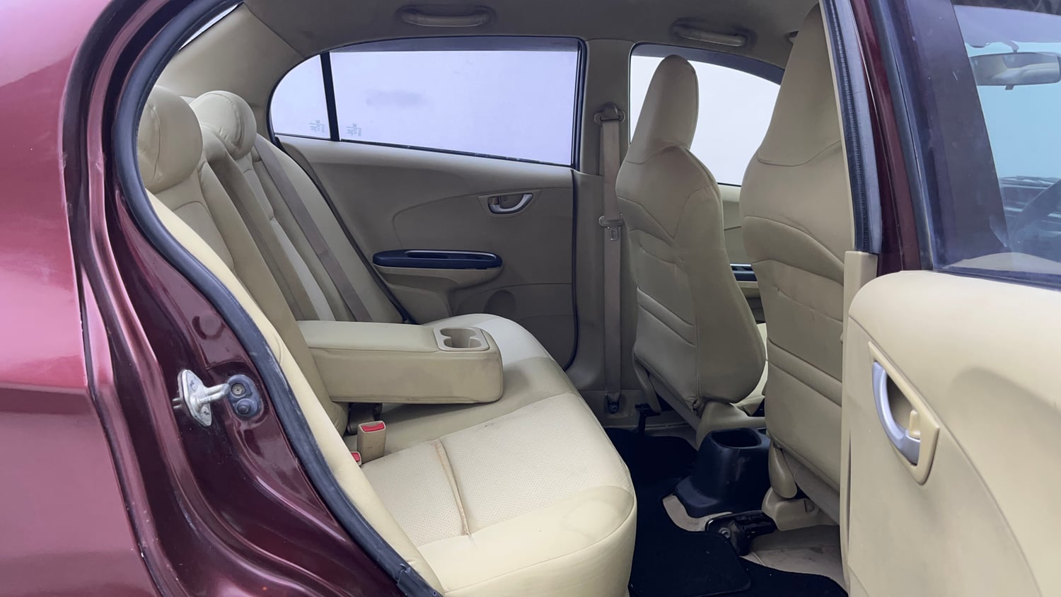 Used 2016 Honda Amaze 1.2 VX i-VTEC Petrol Manual interior RIGHT SIDE REAR DOOR CABIN VIEW