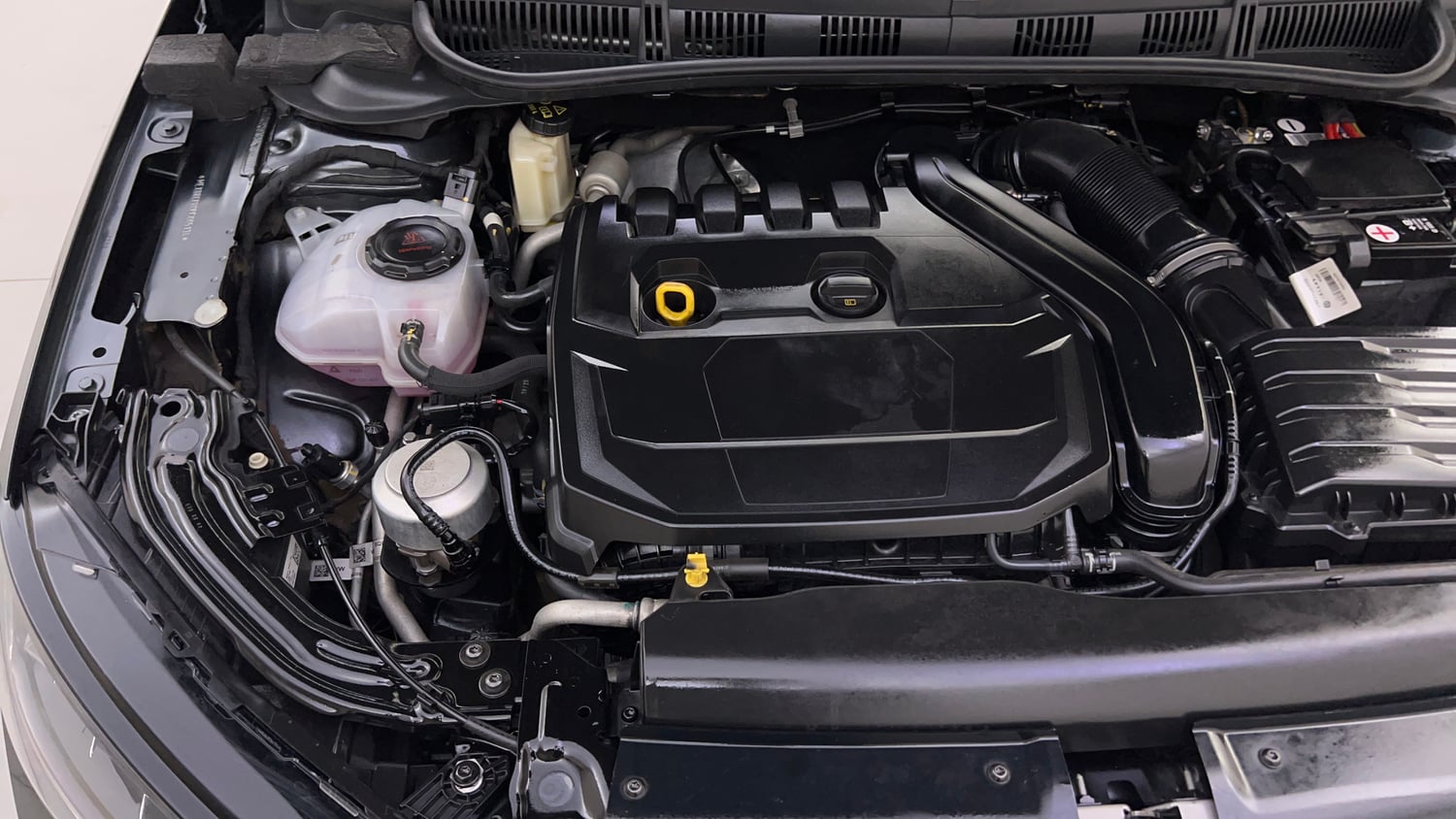 Used 2023 Skoda Slavia Style 1.5L TSI DSG Petrol Automatic engine ENGINE RIGHT SIDE VIEW