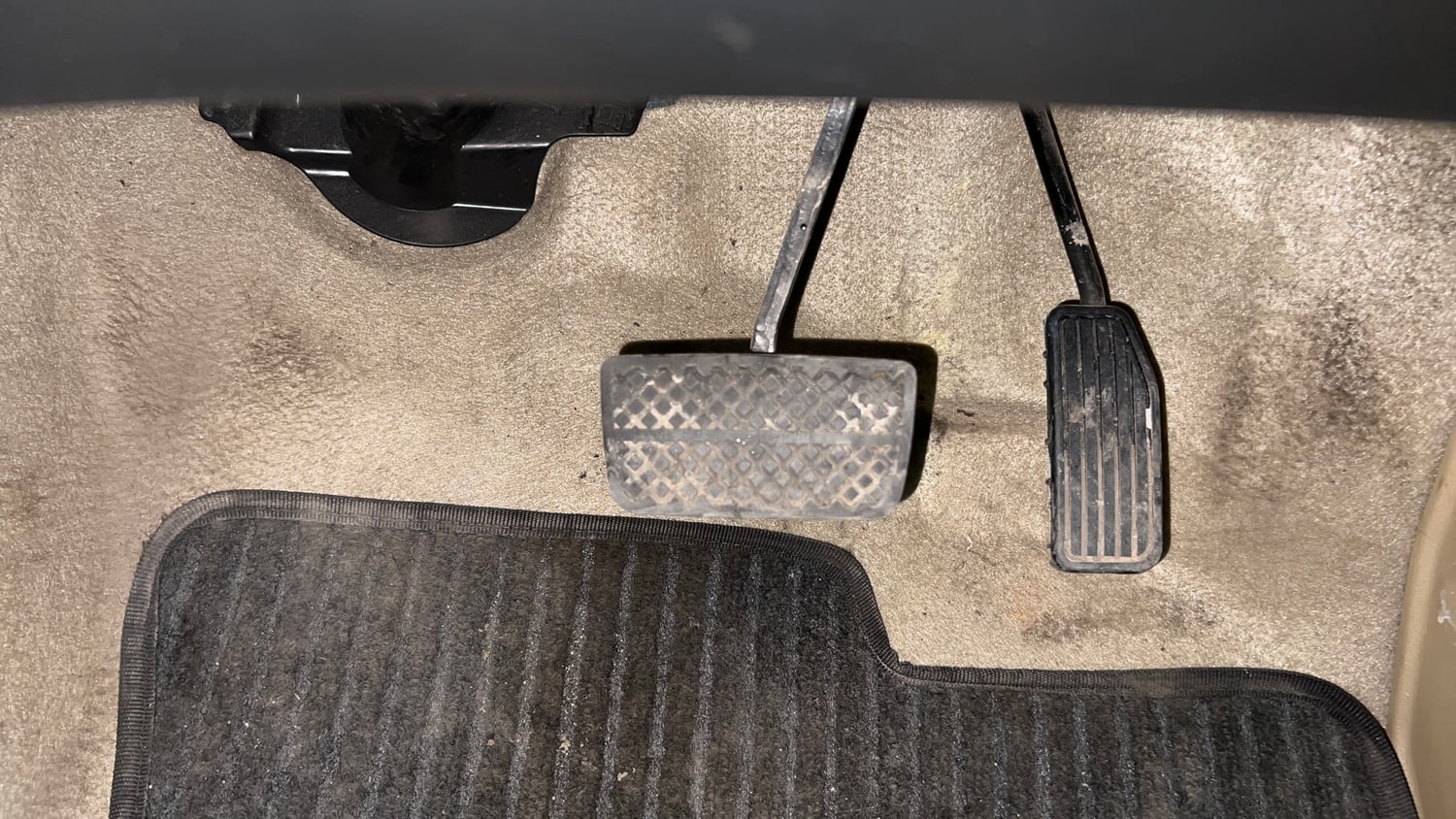 Used 2014 Honda Amaze 1.2 VX AT i-VTEC Petrol Automatic interior PEDALS VIEW