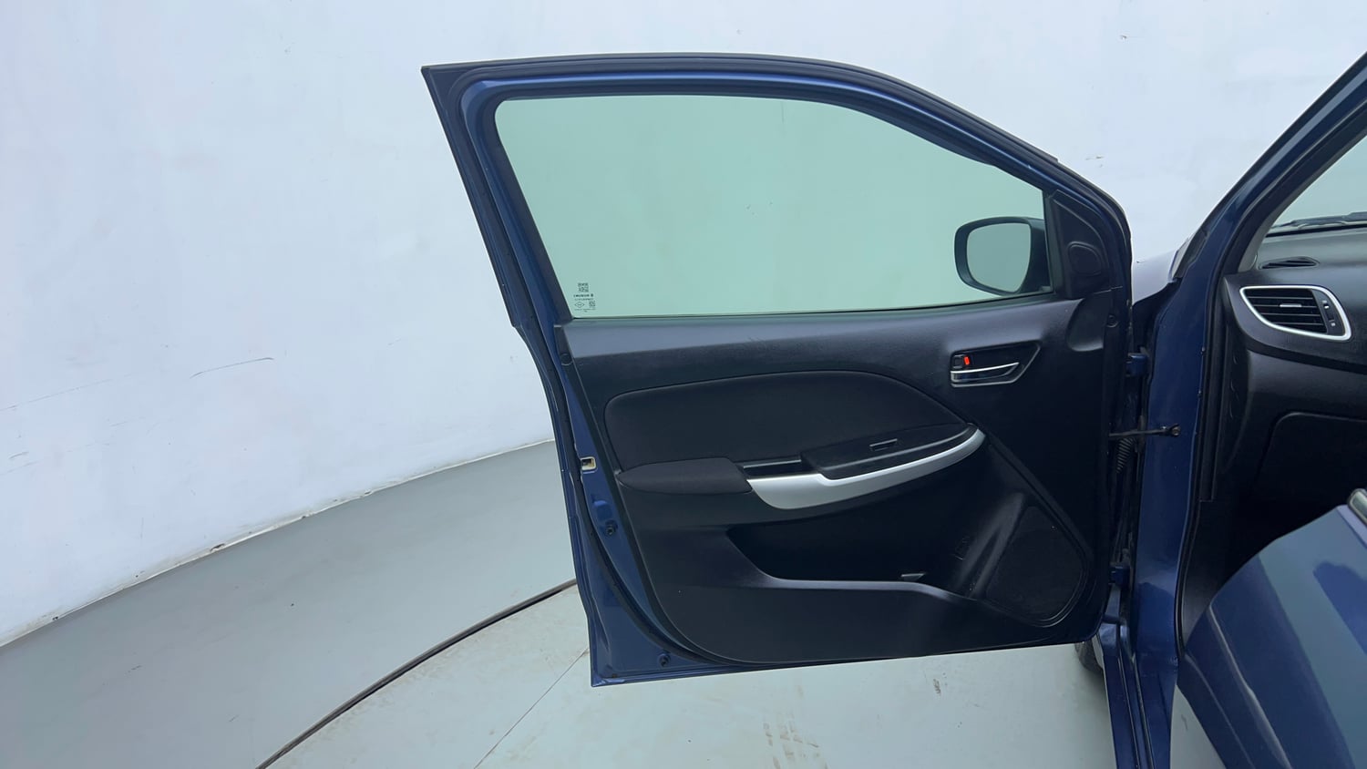 Used 2017 Maruti Suzuki Baleno Zeta 1.2 Petrol Manual interior LEFT FRONT DOOR OPEN VIEW