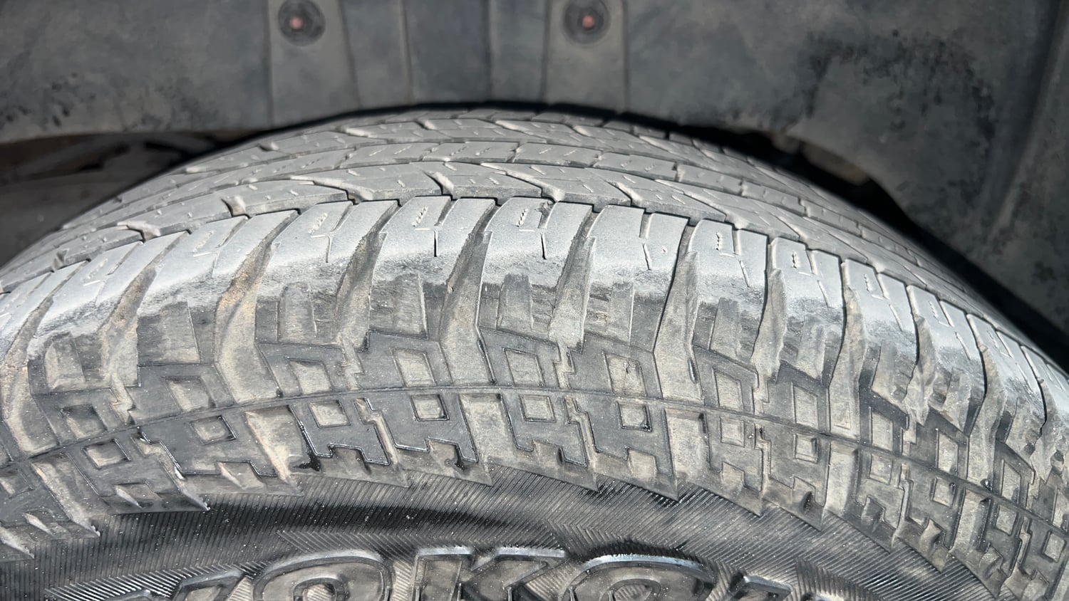 Used 2017 Mahindra TUV300 T8 mHAWK100 Dual Tone Diesel Manual tyres LEFT REAR TYRE TREAD VIEW