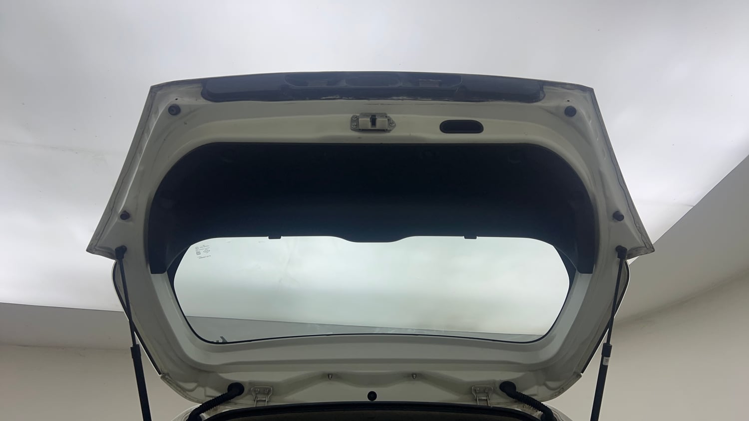 Used 2014 Maruti Suzuki Swift VXi Petrol Manual interior DICKY DOOR OPEN VIEW