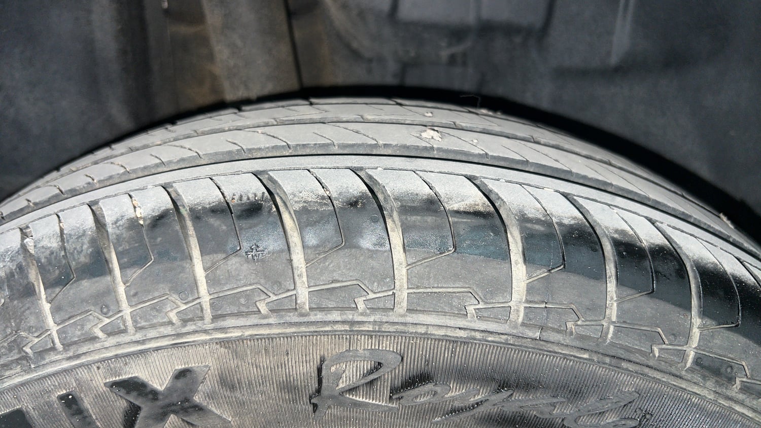 Used 2023 Maruti Suzuki Swift VXi Petrol Manual tyres RIGHT REAR TYRE TREAD VIEW