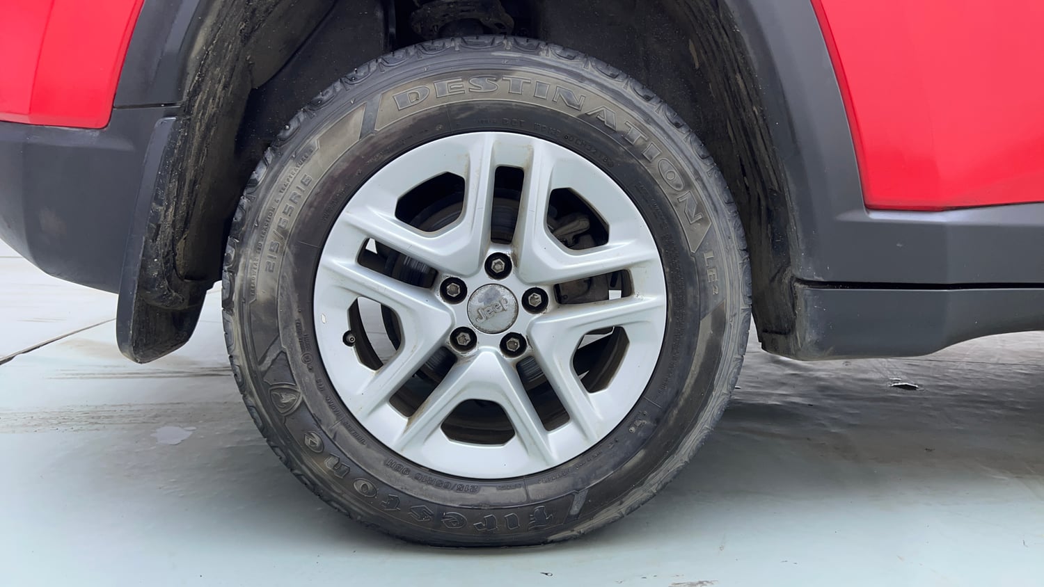 Used 2019 Jeep Compass Sport 1.4 Petrol Petrol Manual tyres RIGHT REAR TYRE RIM VIEW