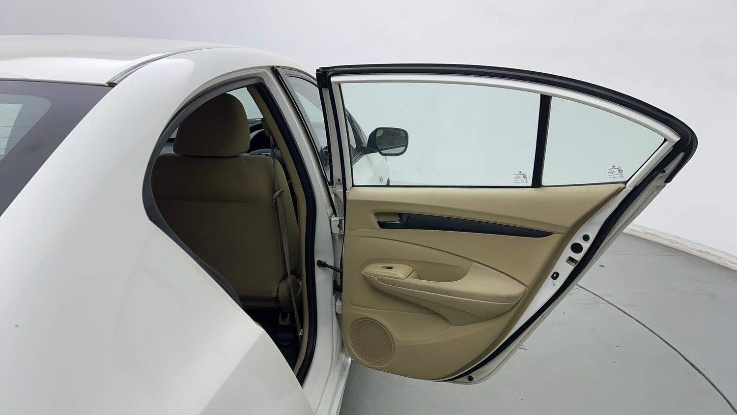 Used 2013 Honda City 1.5 S MT Petrol Manual interior RIGHT REAR DOOR OPEN VIEW