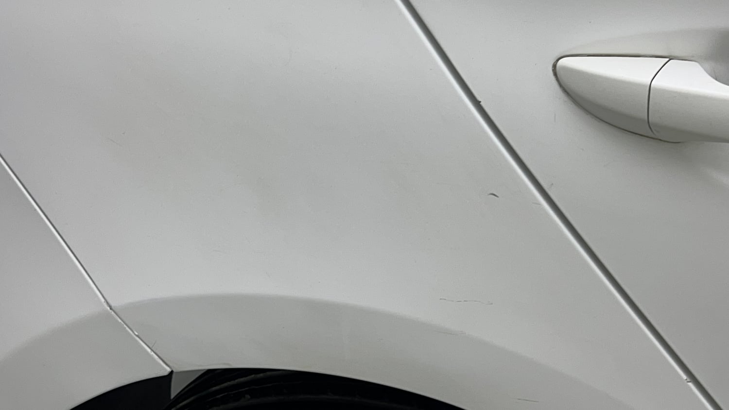 Used 2020 Hyundai Elite i20 Sportz Plus 1.2 Petrol Manual dents MINOR SCRATCH
