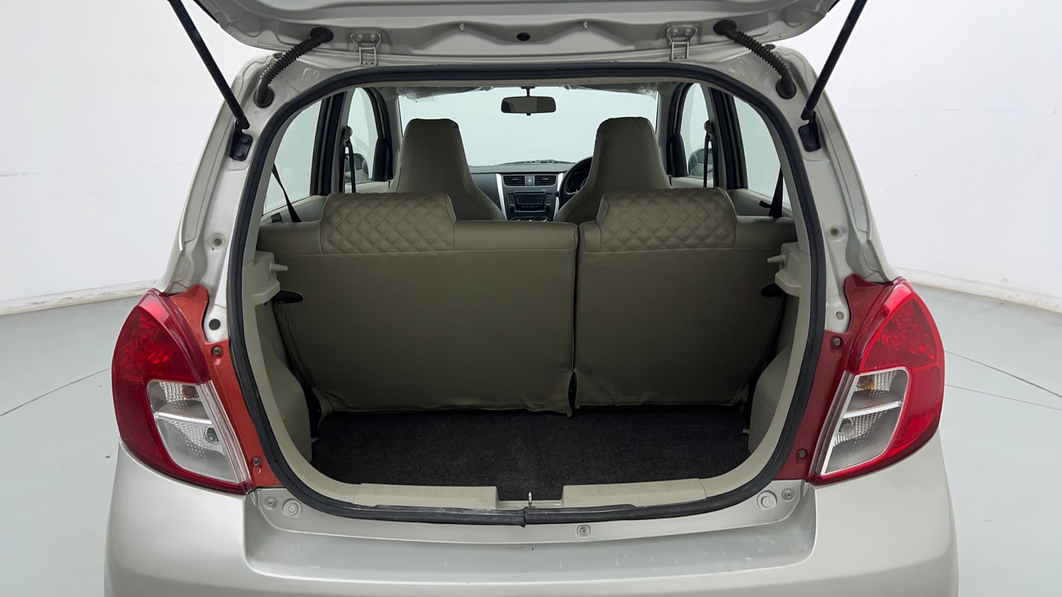 Used 2017 Maruti Suzuki Celerio ZXi Petrol Manual interior DICKY INSIDE VIEW