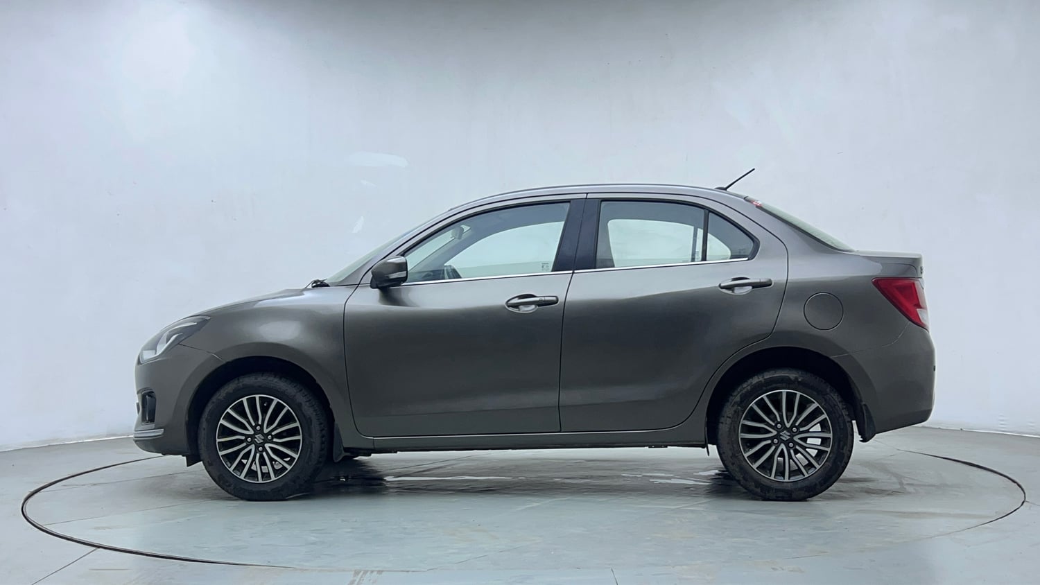 Used 2018 Maruti Suzuki Dzire ZXi Plus AMT Petrol Automatic exterior LEFT SIDE VIEW