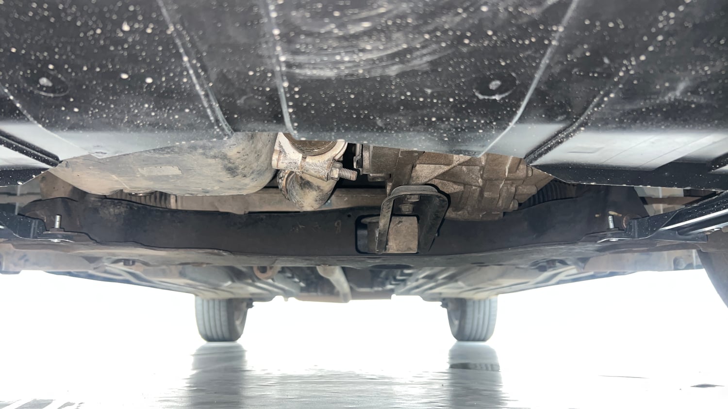 Used 2018 Maruti Suzuki S-Cross Zeta 1.3 Diesel Manual extra FRONT LEFT UNDERBODY VIEW