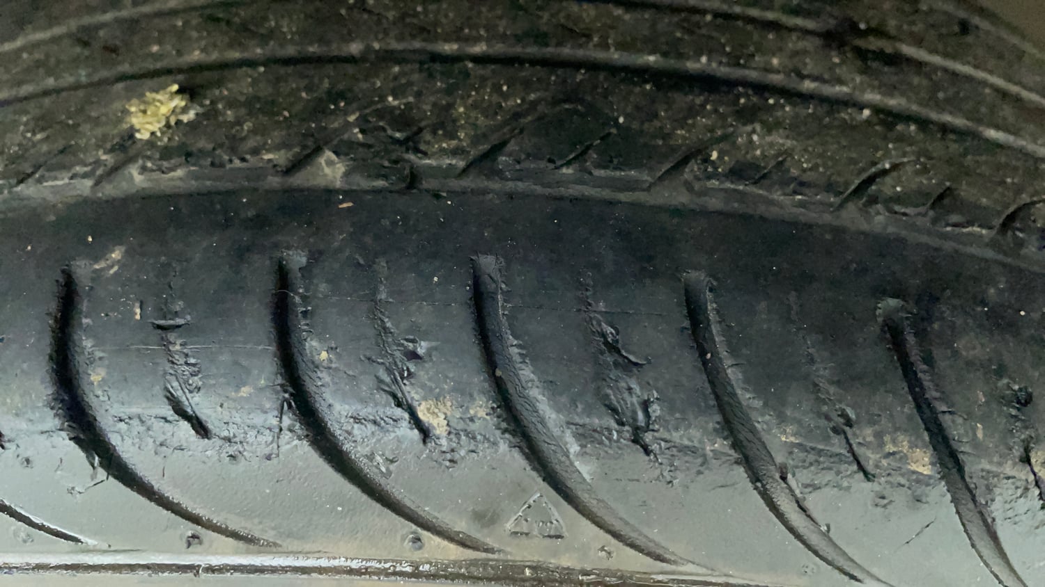 Used 2014 Honda Amaze 1.2 S i-VTEC Petrol Manual tyres RIGHT FRONT TYRE TREAD VIEW