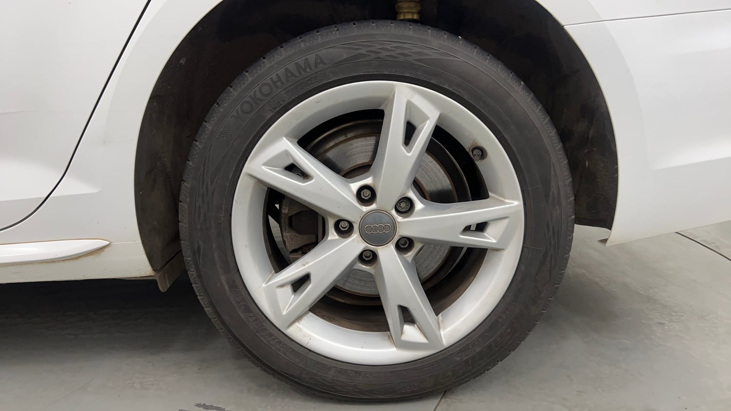 Used 2018 Audi A4 30 TFSI Premium Plus Petrol Automatic tyres LEFT REAR TYRE RIM VIEW