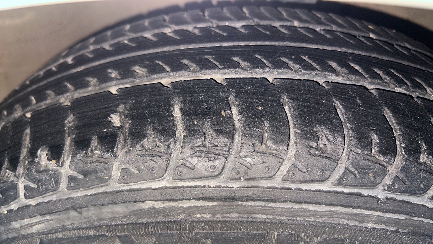 Used 2017 Maruti Suzuki Celerio ZXi Petrol Manual tyres RIGHT FRONT TYRE TREAD VIEW