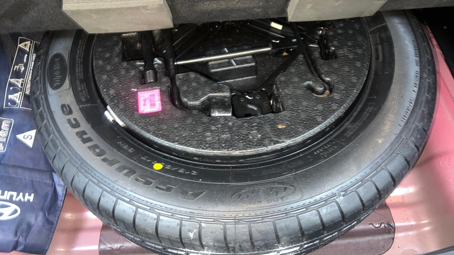 Used 2019 Hyundai Creta SX 1.6 AT Petrol Petrol Automatic tyres SPARE TYRE VIEW