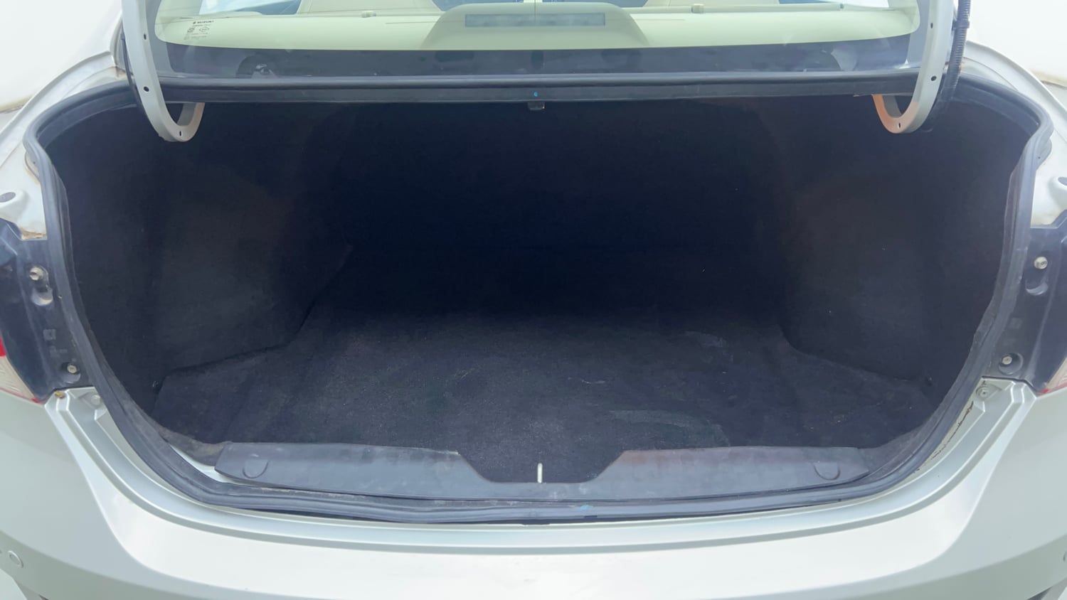Used 2016 Maruti Suzuki Ciaz ZXi Petrol Manual interior DICKY INSIDE VIEW