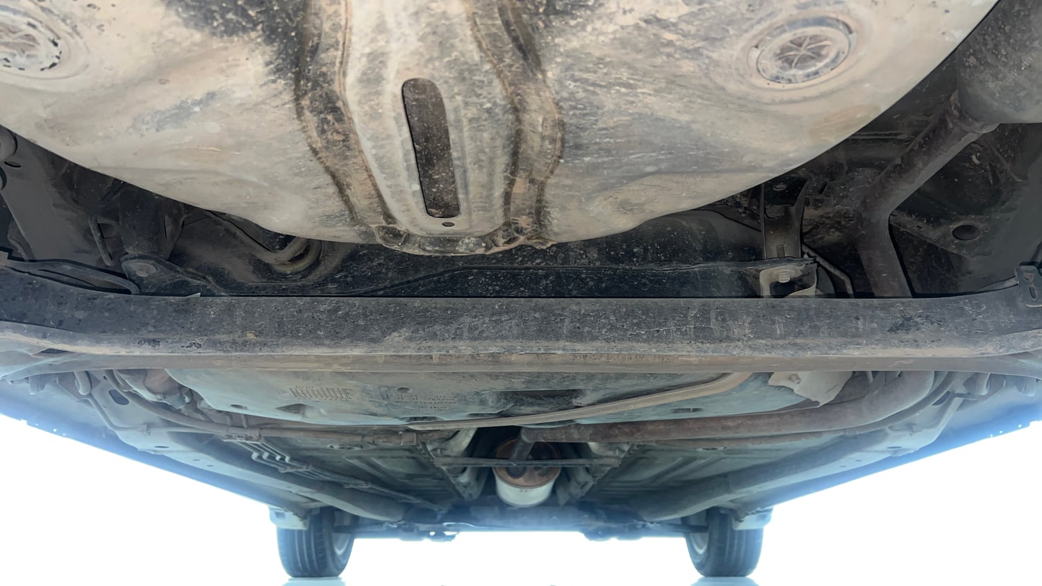 Used 2020 Toyota Glanza V CVT Petrol Automatic extra REAR UNDERBODY VIEW (TAKEN FROM REAR)