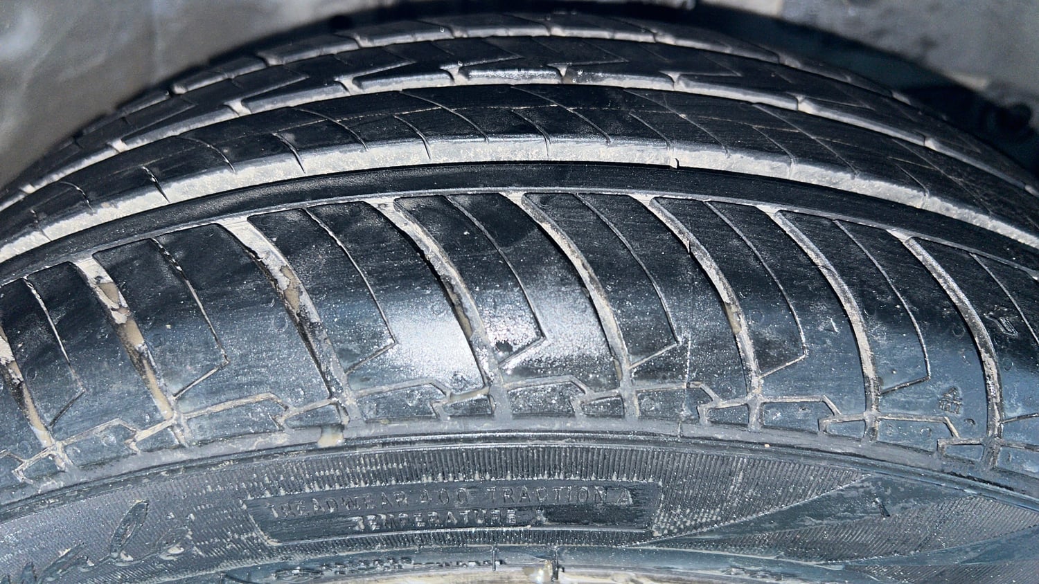 Used 2013 Honda City 1.5 S MT Petrol Manual tyres RIGHT FRONT TYRE TREAD VIEW