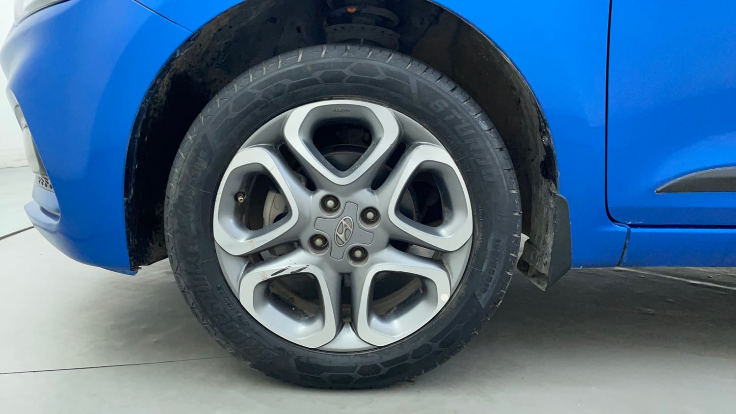 Used 2019 Hyundai Elite i20 Asta 1.2 (O) Petrol Manual tyres LEFT FRONT TYRE RIM VIEW