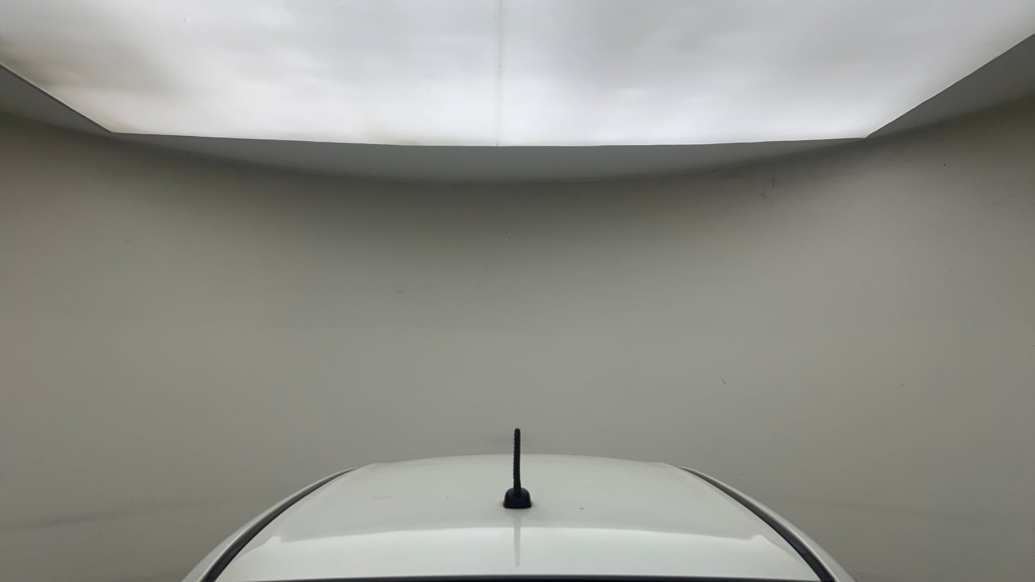 Used 2015 Maruti Suzuki Swift Dzire VXI Petrol Manual exterior EXTERIOR ROOF VIEW