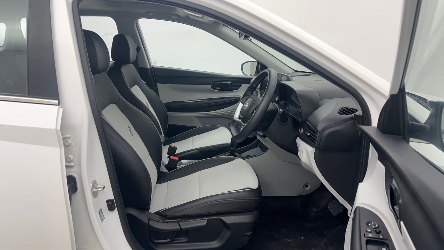 Used 2024 Hyundai New i20 Asta (O) 1.2 IVT Petrol Automatic interior RIGHT SIDE FRONT DOOR CABIN VIEW