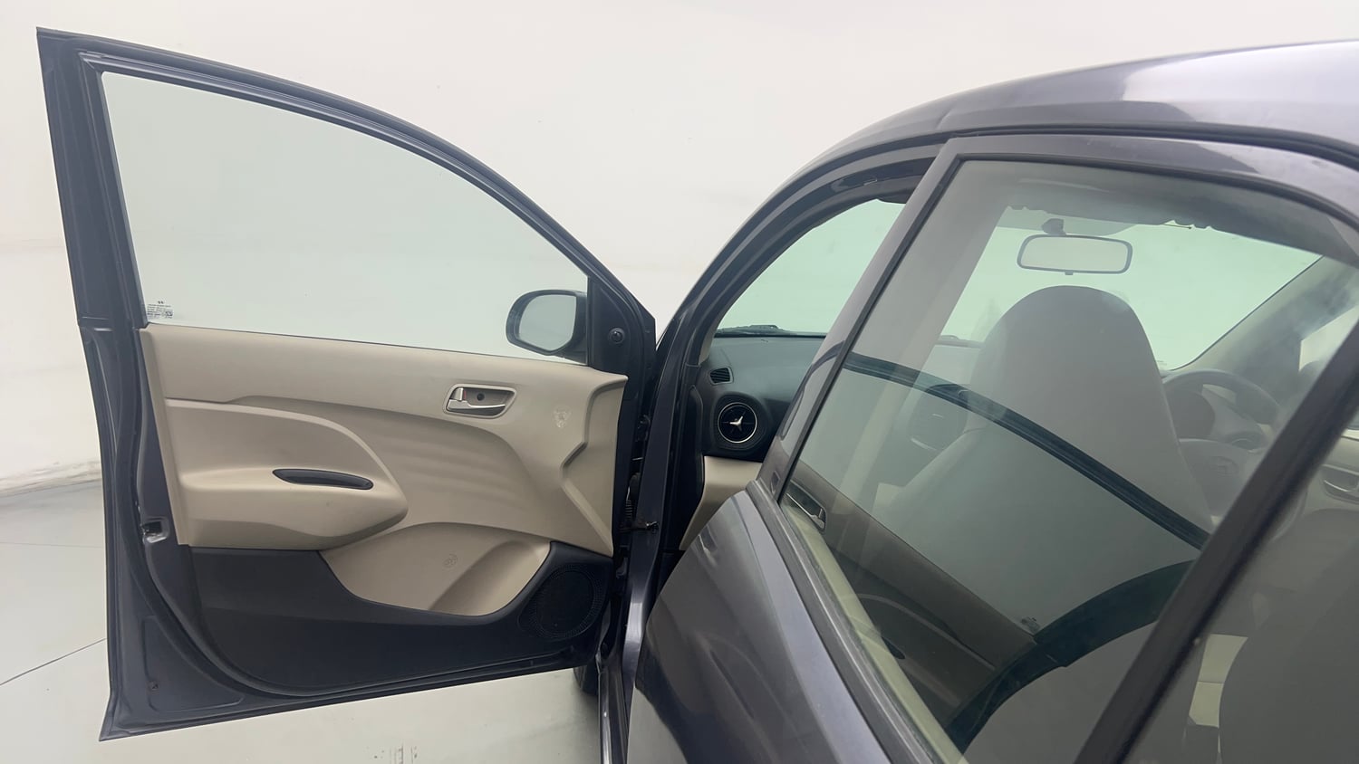 Used 2019 Hyundai Santro Magna CNG Cng Manual interior LEFT FRONT DOOR OPEN VIEW