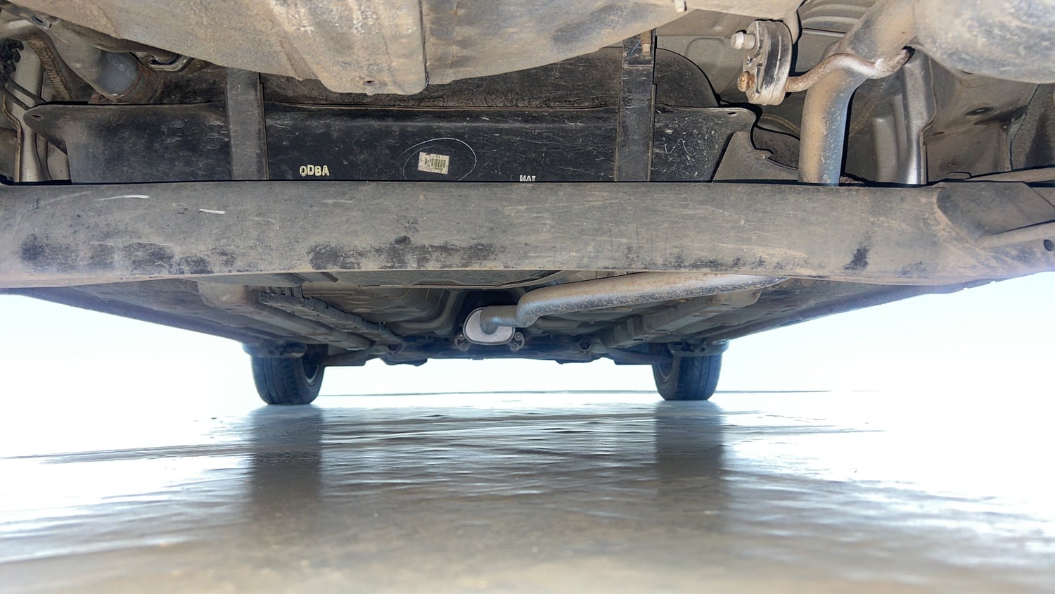 Used 2019 Hyundai Grand i10 Sportz AT 1.2 Kappa VTVT Petrol Automatic extra REAR UNDERBODY VIEW (TAKEN FROM REAR)