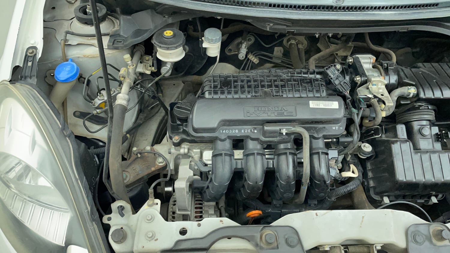 Used 2014 Honda Amaze 1.2 S i-VTEC Petrol Manual engine ENGINE RIGHT SIDE VIEW