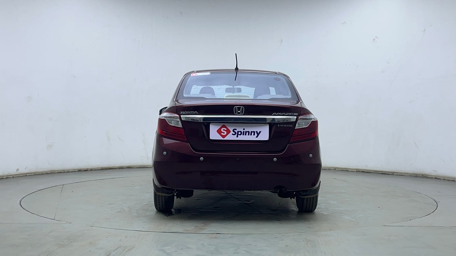 Used 2016 Honda Amaze 1.2 VX i-VTEC Petrol Manual exterior BACK VIEW