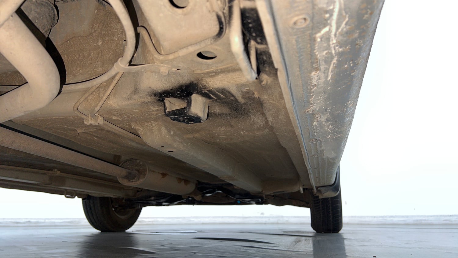 Used 2017 Maruti Suzuki Celerio ZXi Petrol Manual extra REAR RIGHT UNDERBODY VIEW