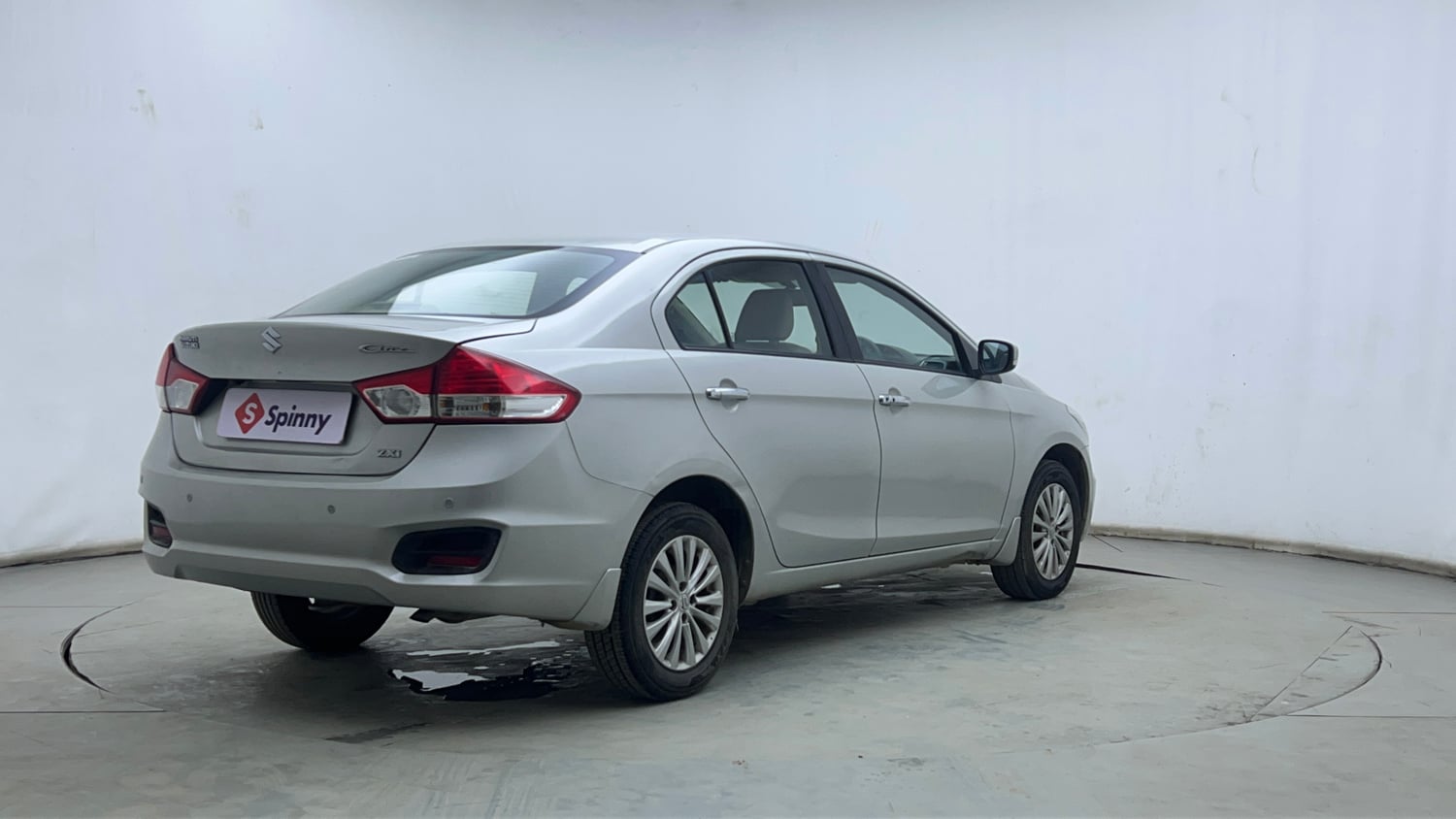Used 2016 Maruti Suzuki Ciaz ZXi Petrol Manual exterior RIGHT REAR CORNER VIEW