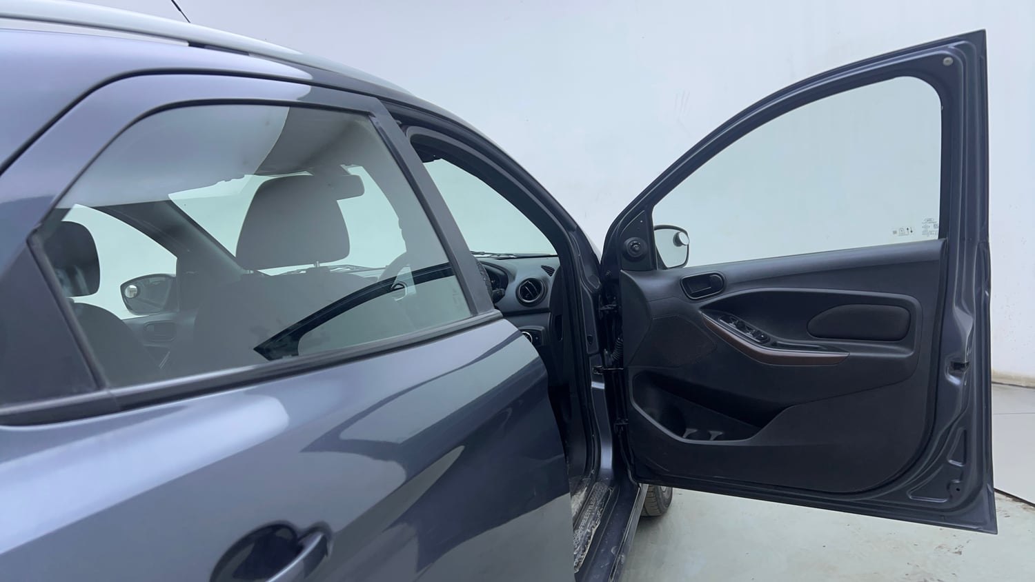 Used 2020 Ford Freestyle Titanium Plus 1.2 Ti-VCT Petrol Manual interior RIGHT FRONT DOOR OPEN VIEW