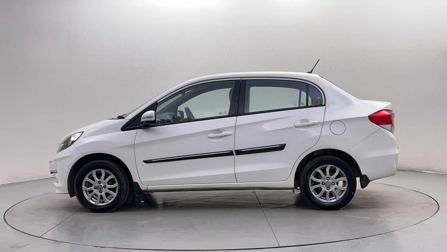 Used 2014 Honda Amaze 1.2 VX AT i-VTEC Petrol Automatic exterior LEFT SIDE VIEW