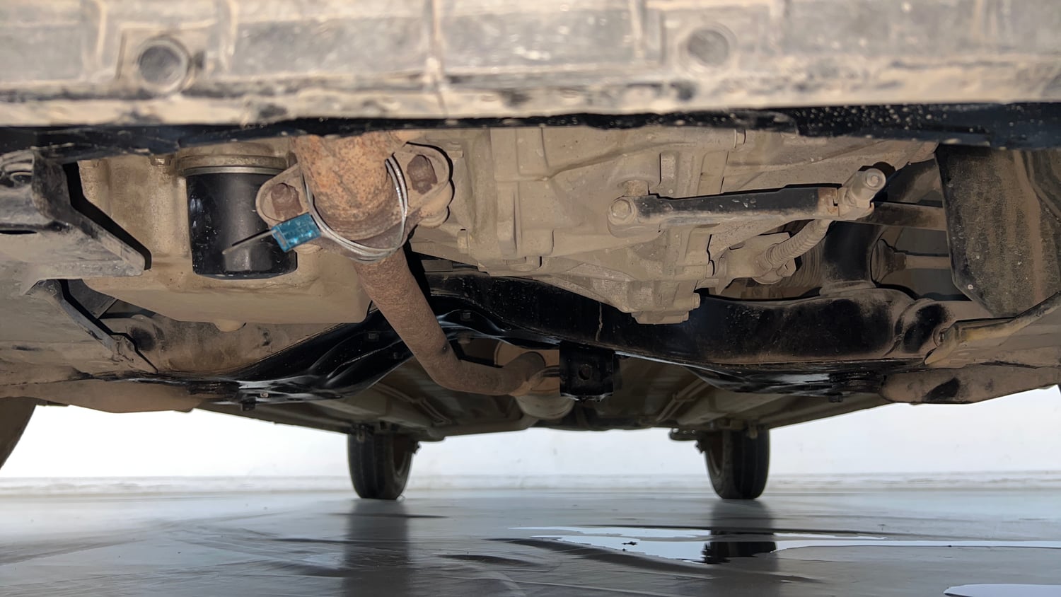 Used 2017 Maruti Suzuki Celerio ZXi Petrol Manual extra FRONT LEFT UNDERBODY VIEW