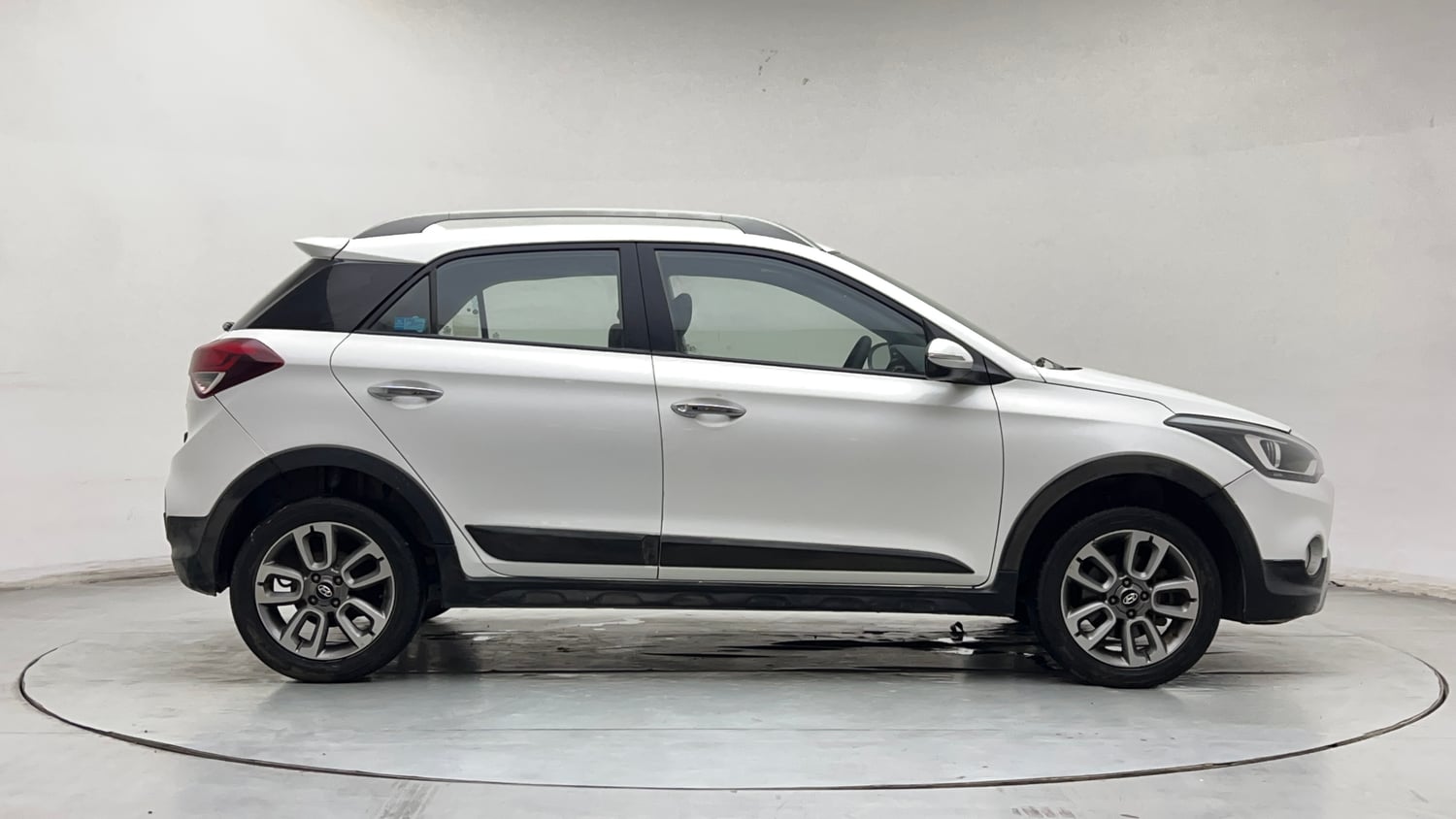 Used 2019 Hyundai i20 Active 1.2 SX Petrol Manual exterior RIGHT SIDE VIEW