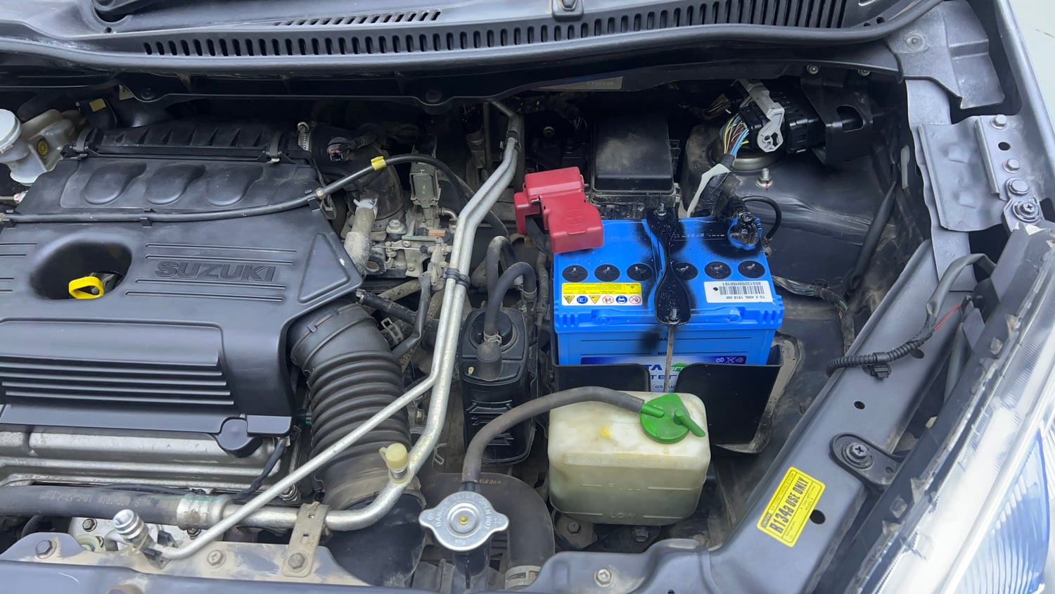 Used 2015 Maruti Suzuki Wagon R VXI Petrol Manual engine ENGINE LEFT SIDE VIEW