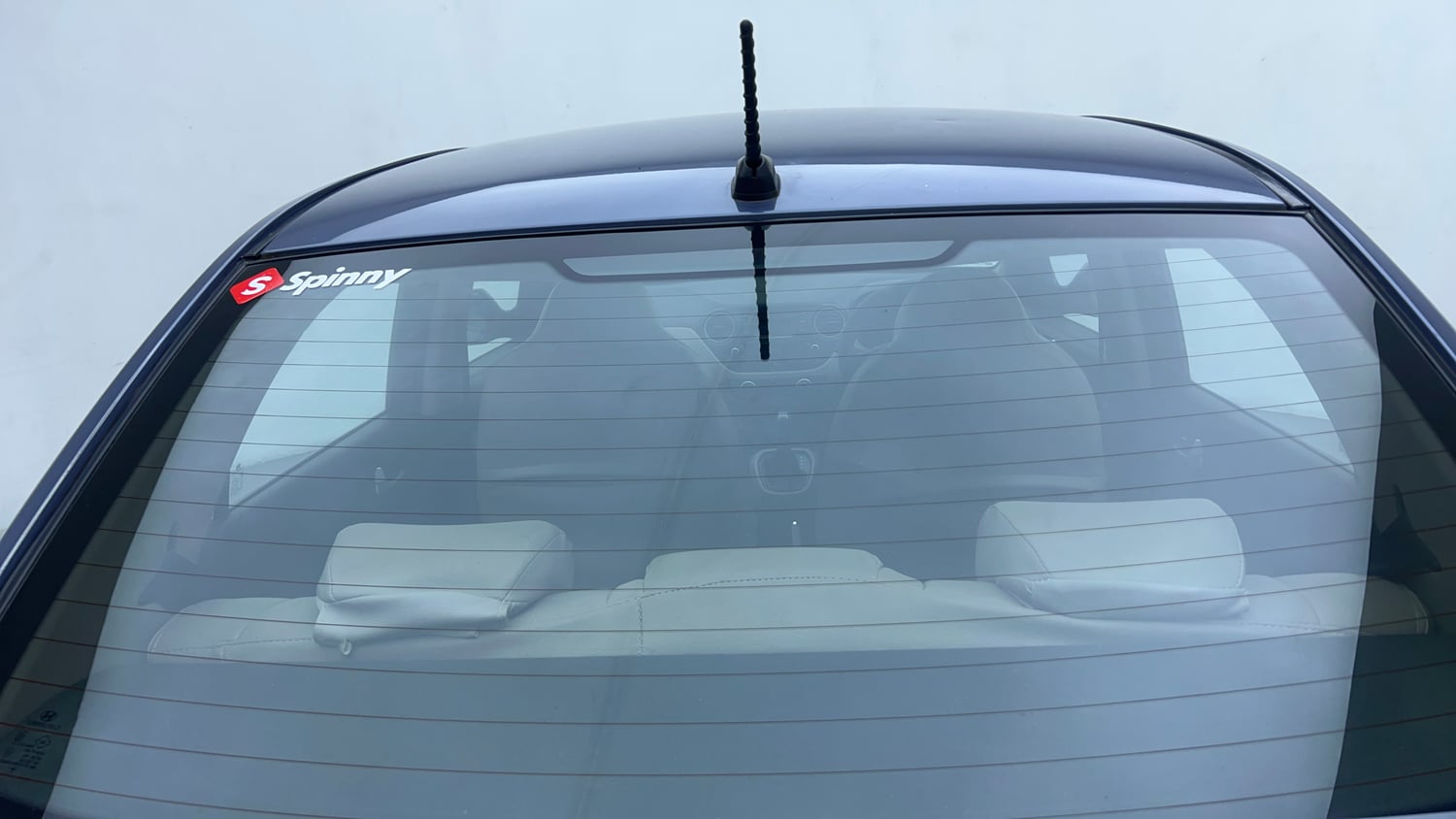 Used 2014 Hyundai Xcent S AT 1.2 (O) Petrol Automatic top_features Rear defogger