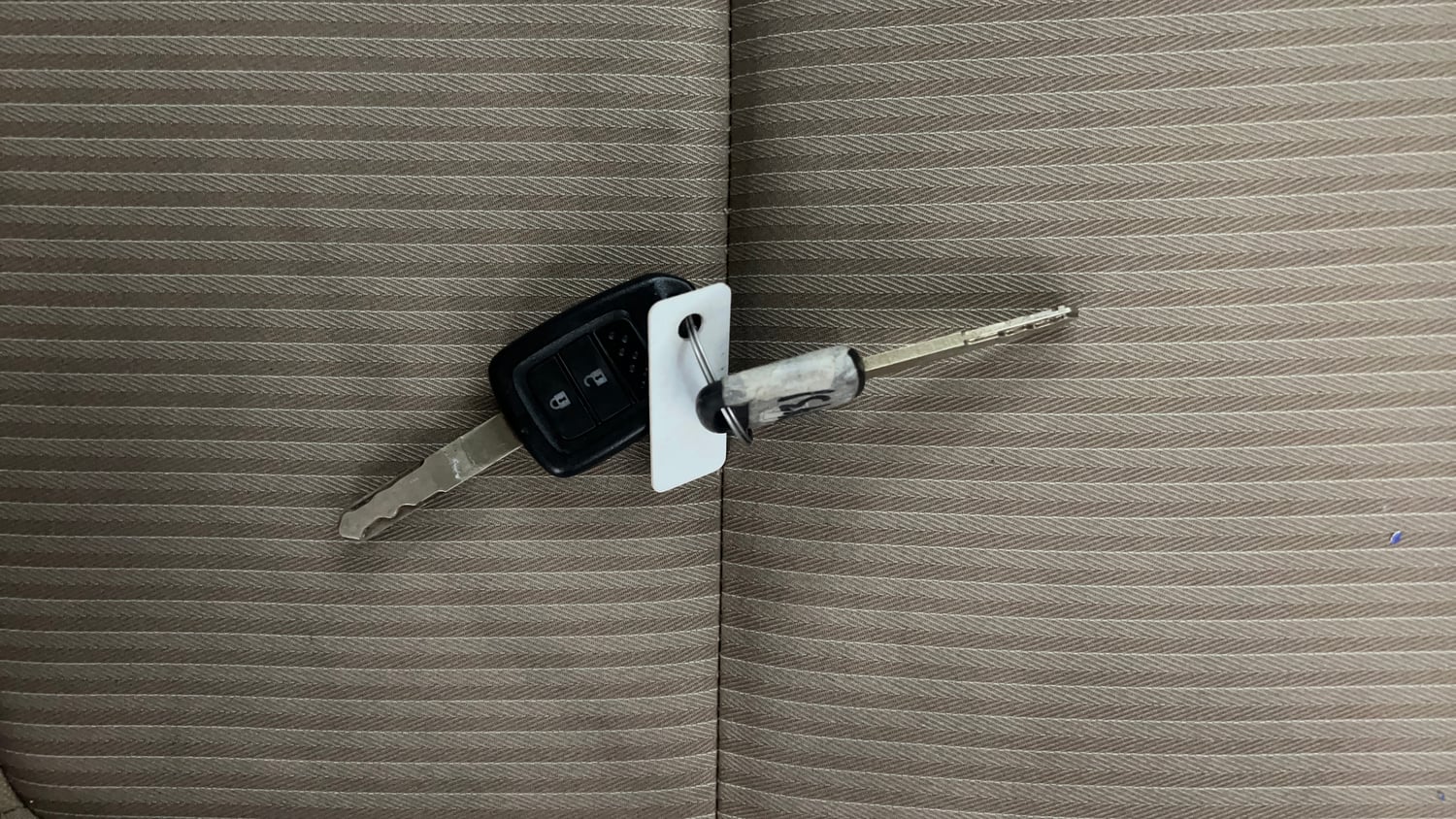 Used 2024 honda Amaze 2nd Generation S 1.2 Petrol CVT Petrol Automatic extra CAR KEY VIEW