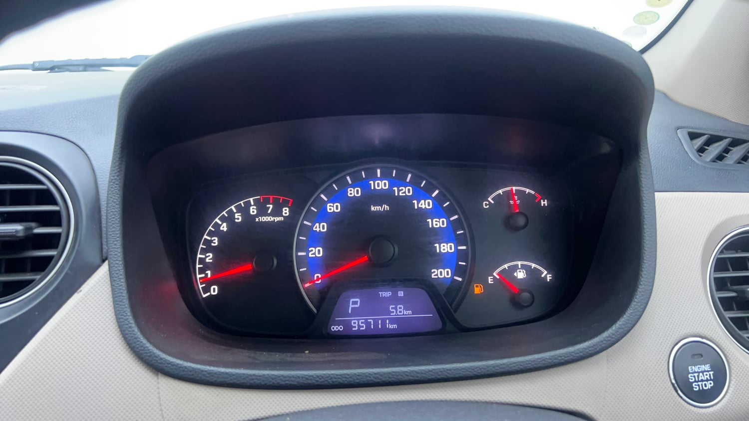Used 2014 Hyundai Xcent S AT 1.2 (O) Petrol Automatic interior CLUSTERMETER VIEW