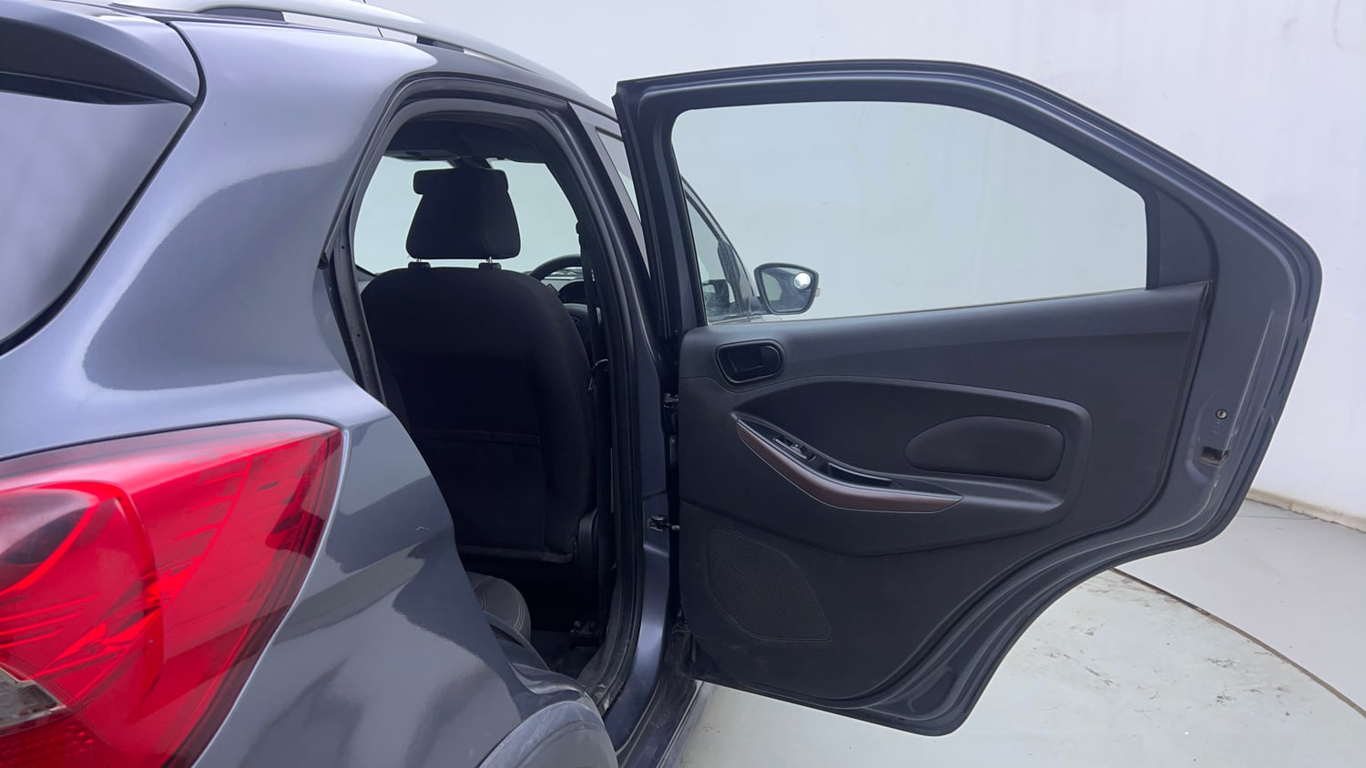 Used 2020 Ford Freestyle Titanium Plus 1.2 Ti-VCT Petrol Manual interior RIGHT REAR DOOR OPEN VIEW
