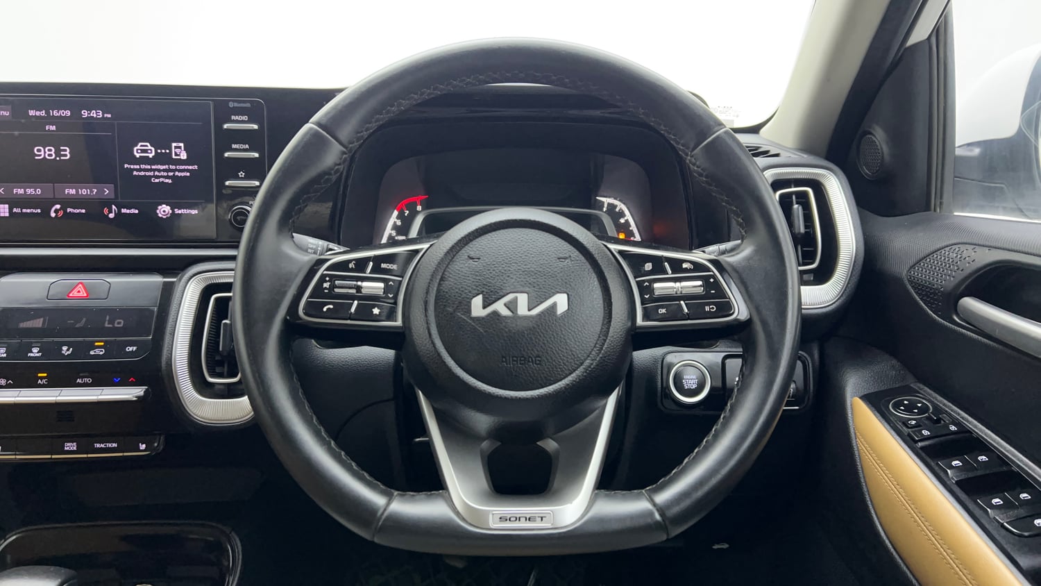 Used 2024 Kia Sonet HTX 1.0 Turbo Petrol DCT Petrol Automatic interior STEERING VIEW