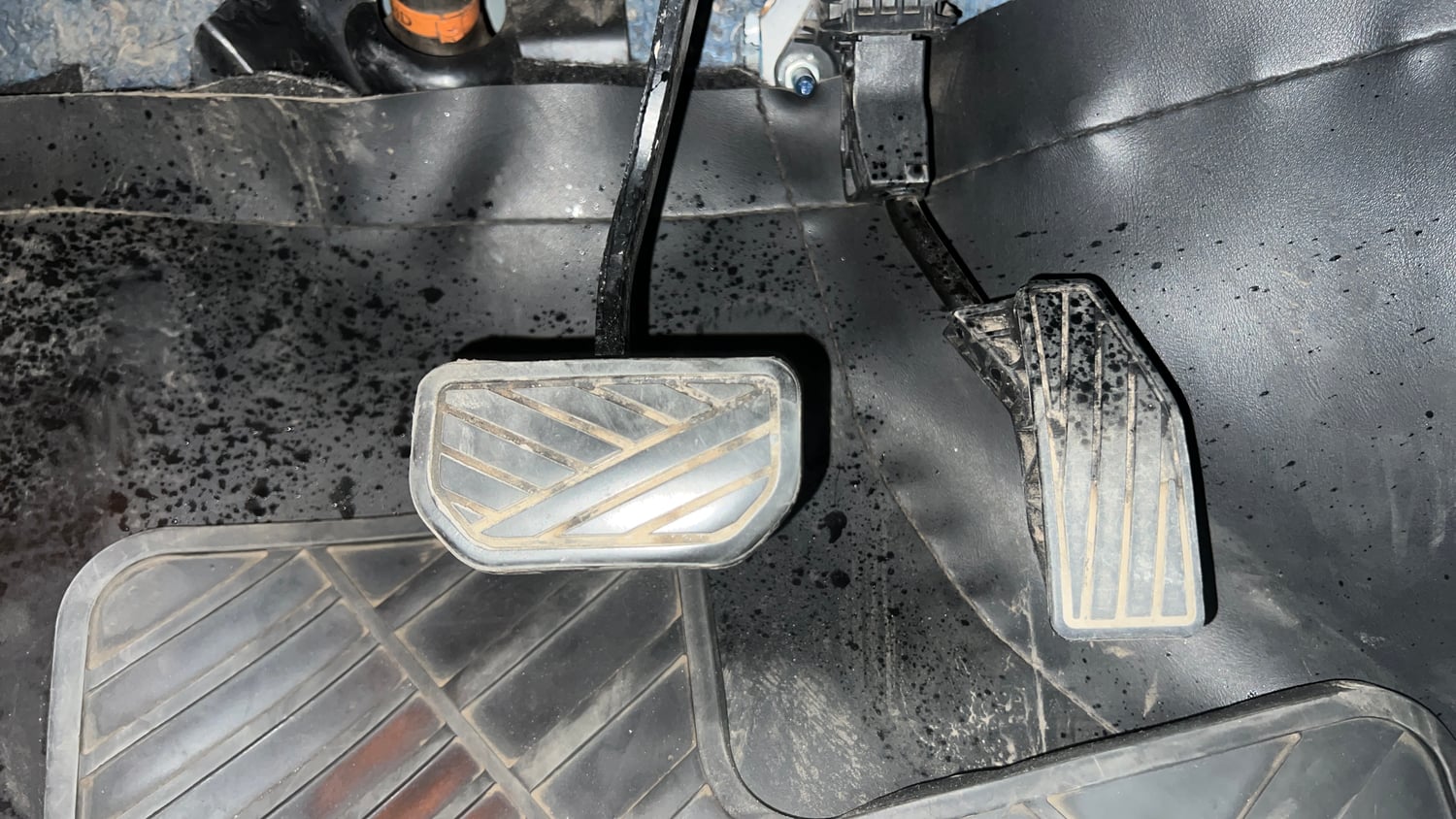 Used 2018 Maruti Suzuki Baleno Alpha 1.2 AT Petrol Automatic interior PEDALS VIEW
