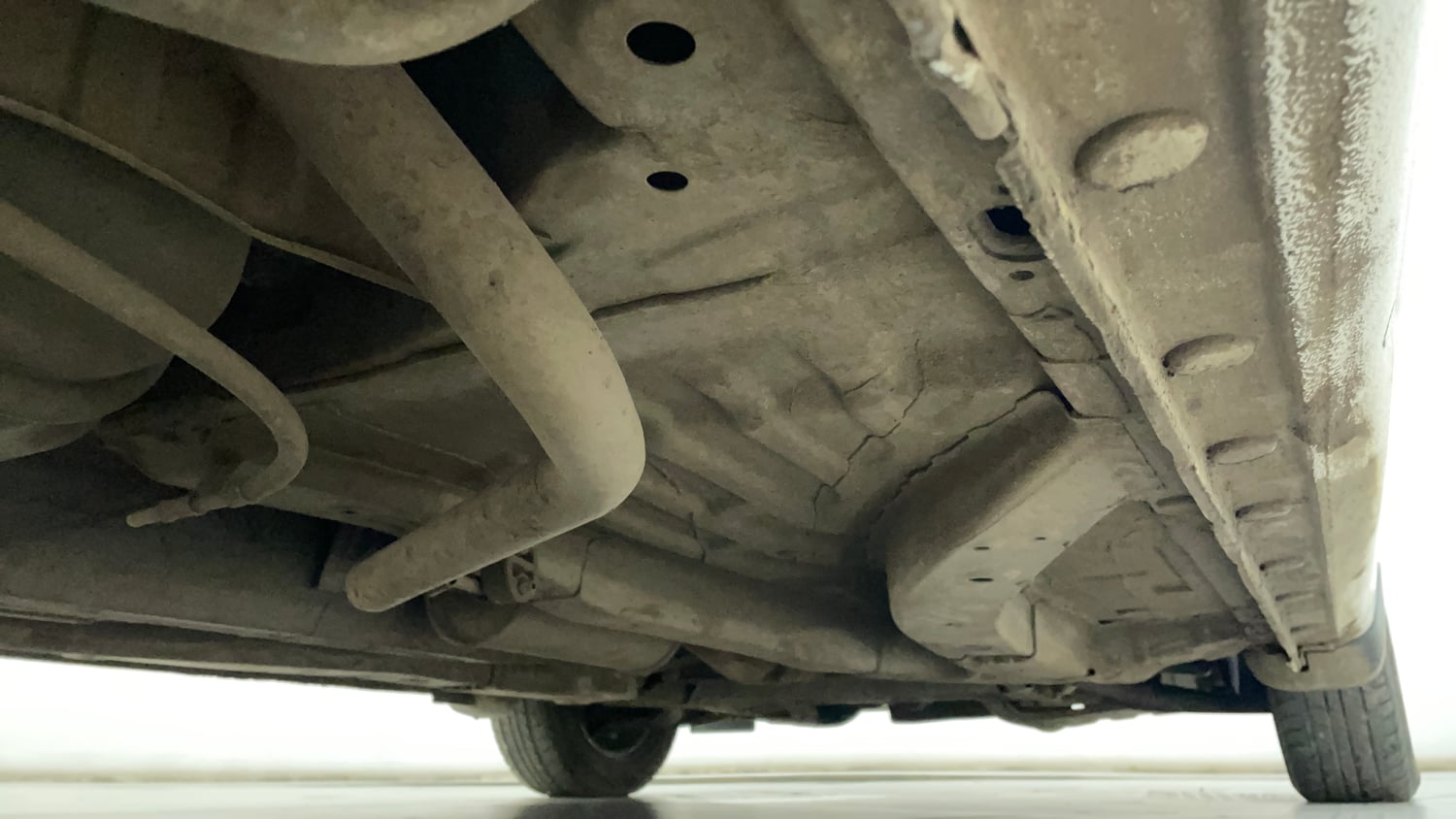 Used 2014 Honda Amaze 1.2 S i-VTEC Petrol Manual extra REAR RIGHT UNDERBODY VIEW