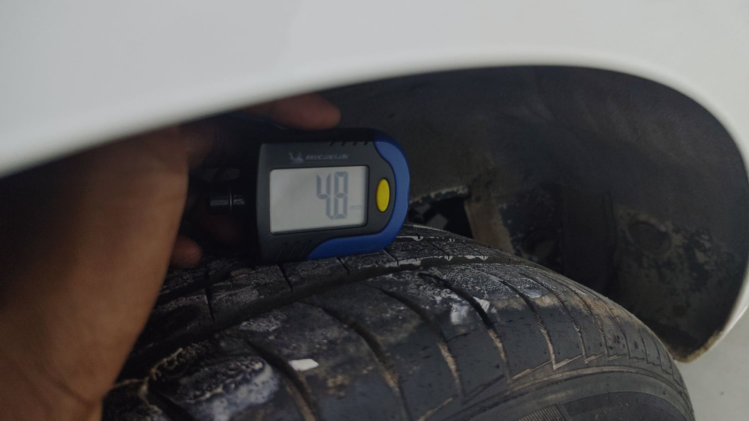 Used 2019 Hyundai Santro Sportz AMT Petrol Automatic tyres RIGHT REAR TYRE TREAD VIEW