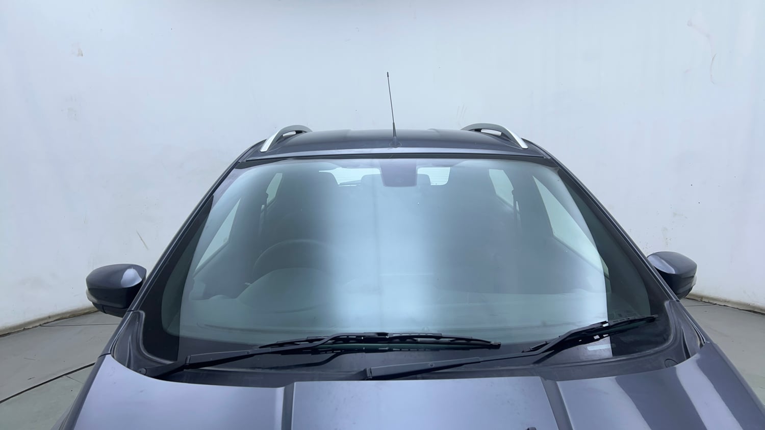 Used 2020 Ford Freestyle Titanium Plus 1.2 Ti-VCT Petrol Manual exterior FRONT WINDSHIELD VIEW