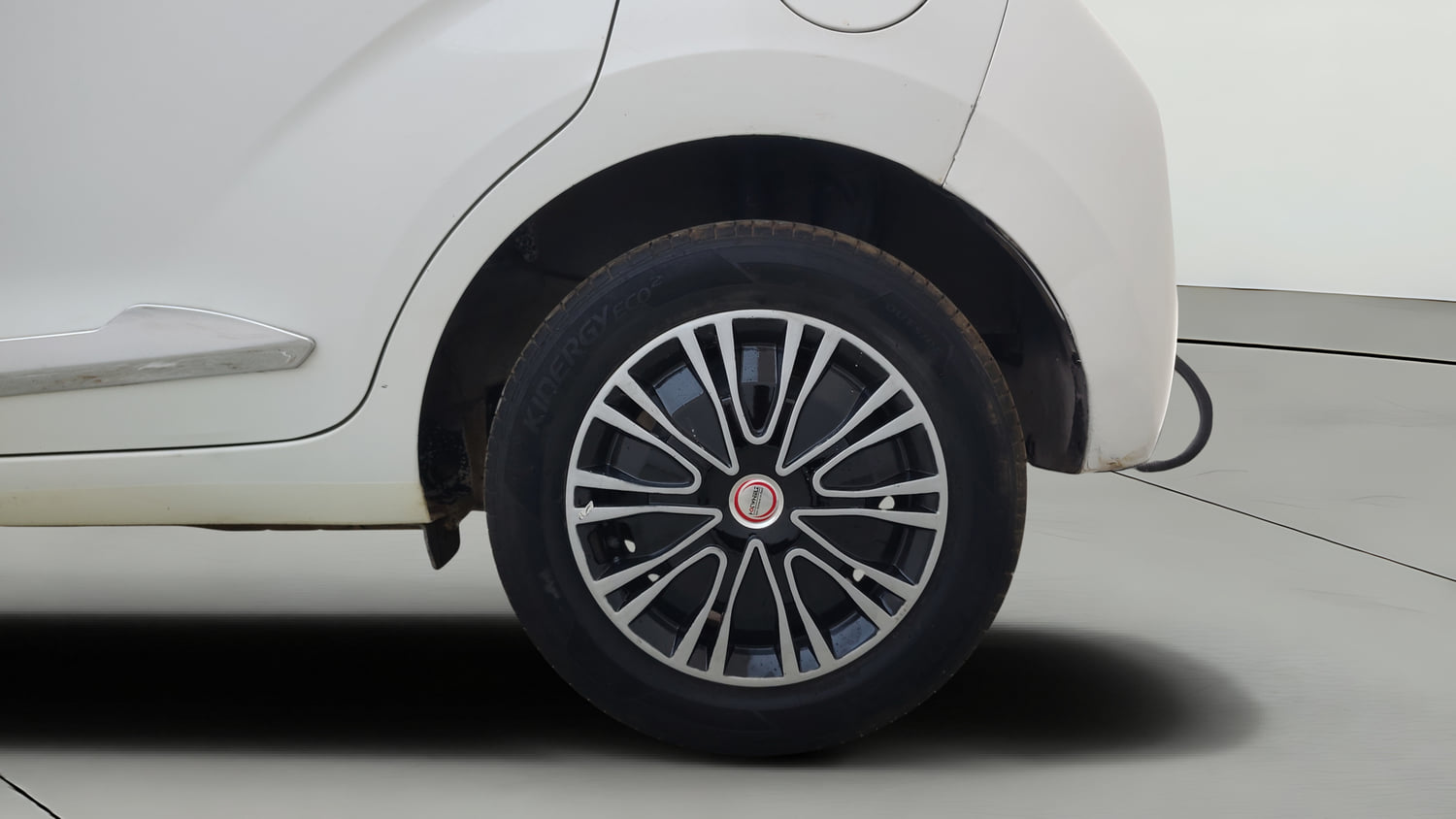 Used 2019 Hyundai Santro Sportz AMT Petrol Automatic tyres LEFT REAR TYRE RIM VIEW