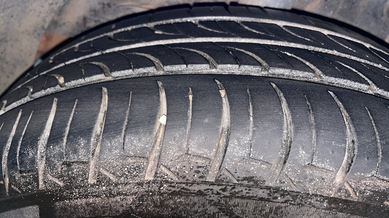 Used 2019 Hyundai Elite i20 Asta 1.2 (O) Petrol Manual tyres RIGHT REAR TYRE TREAD VIEW