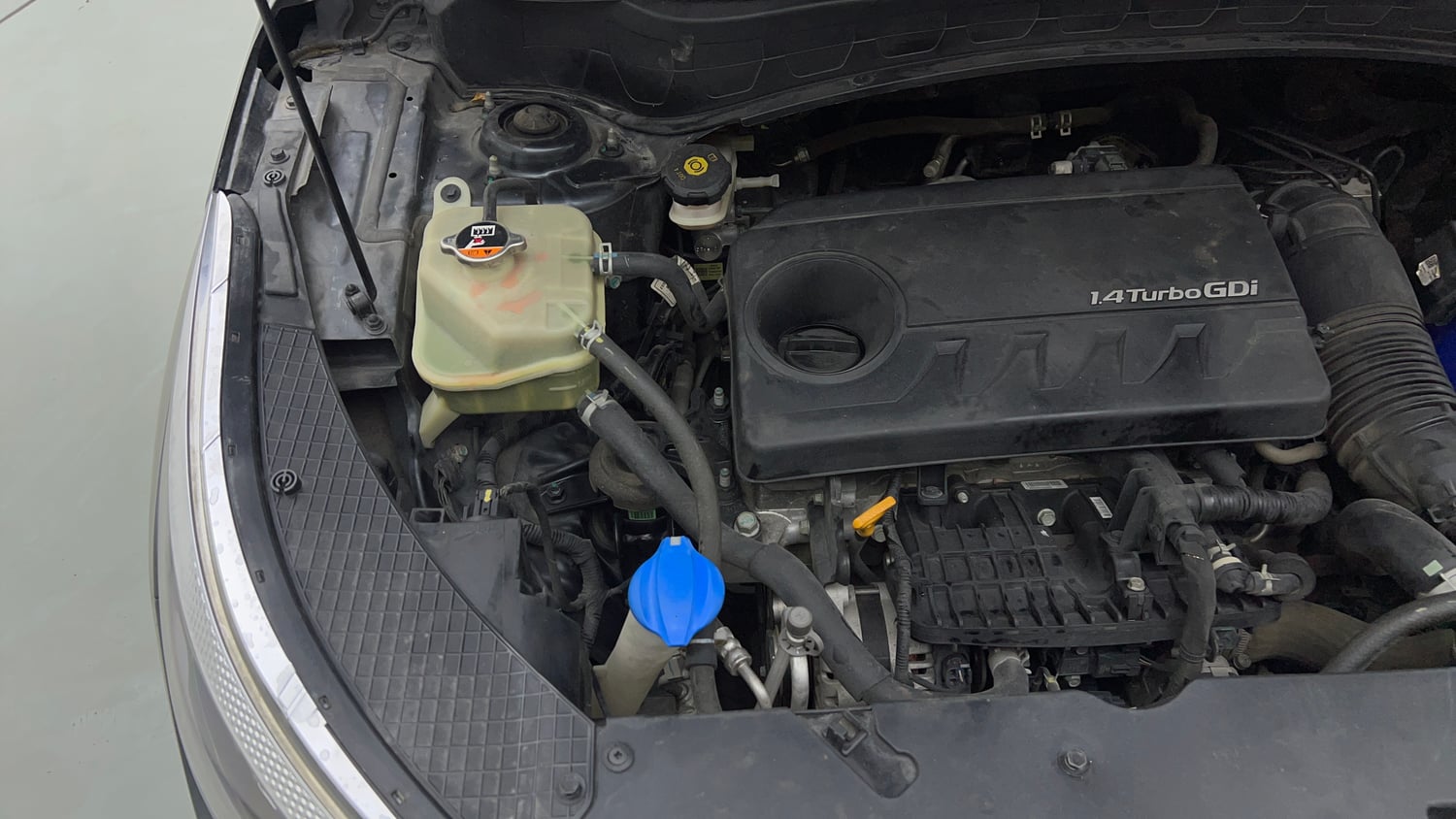Used 2019 kia Seltos GTX Plus DCT 1.4 Petrol Automatic engine ENGINE RIGHT SIDE VIEW